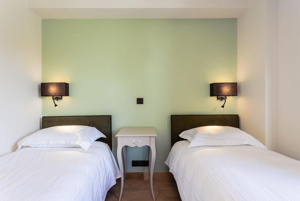 Calviac-en-Perigord Guardian House Of Chateau Monteil With Heated Pool And Jacuzzi 빌라 외부 사진