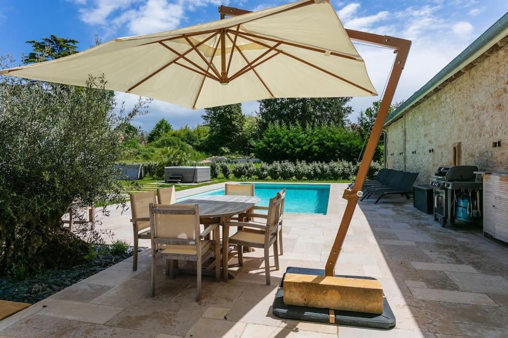Calviac-en-Perigord Guardian House Of Chateau Monteil With Heated Pool And Jacuzzi 빌라 외부 사진
